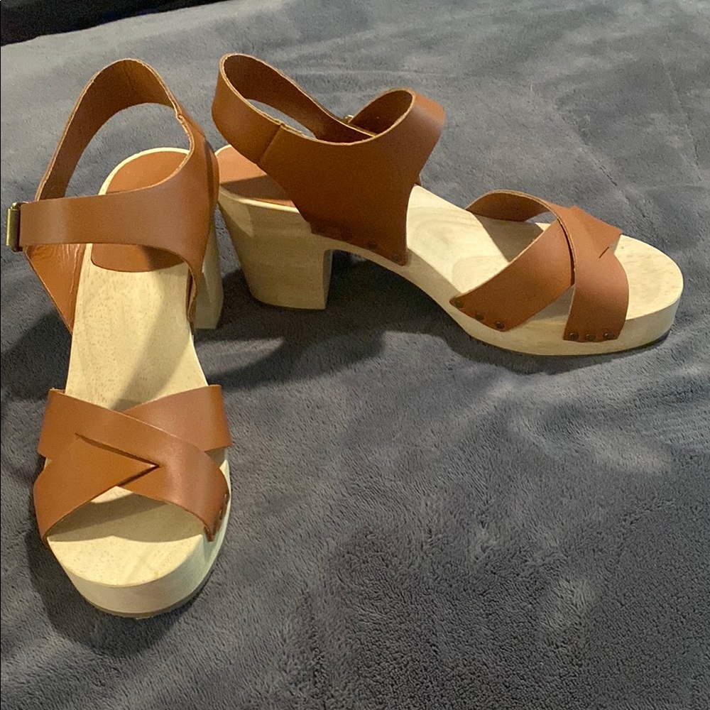 Loft Brown Leather Women's Sandals